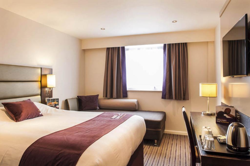 Premier Inn Harlow Rum bild