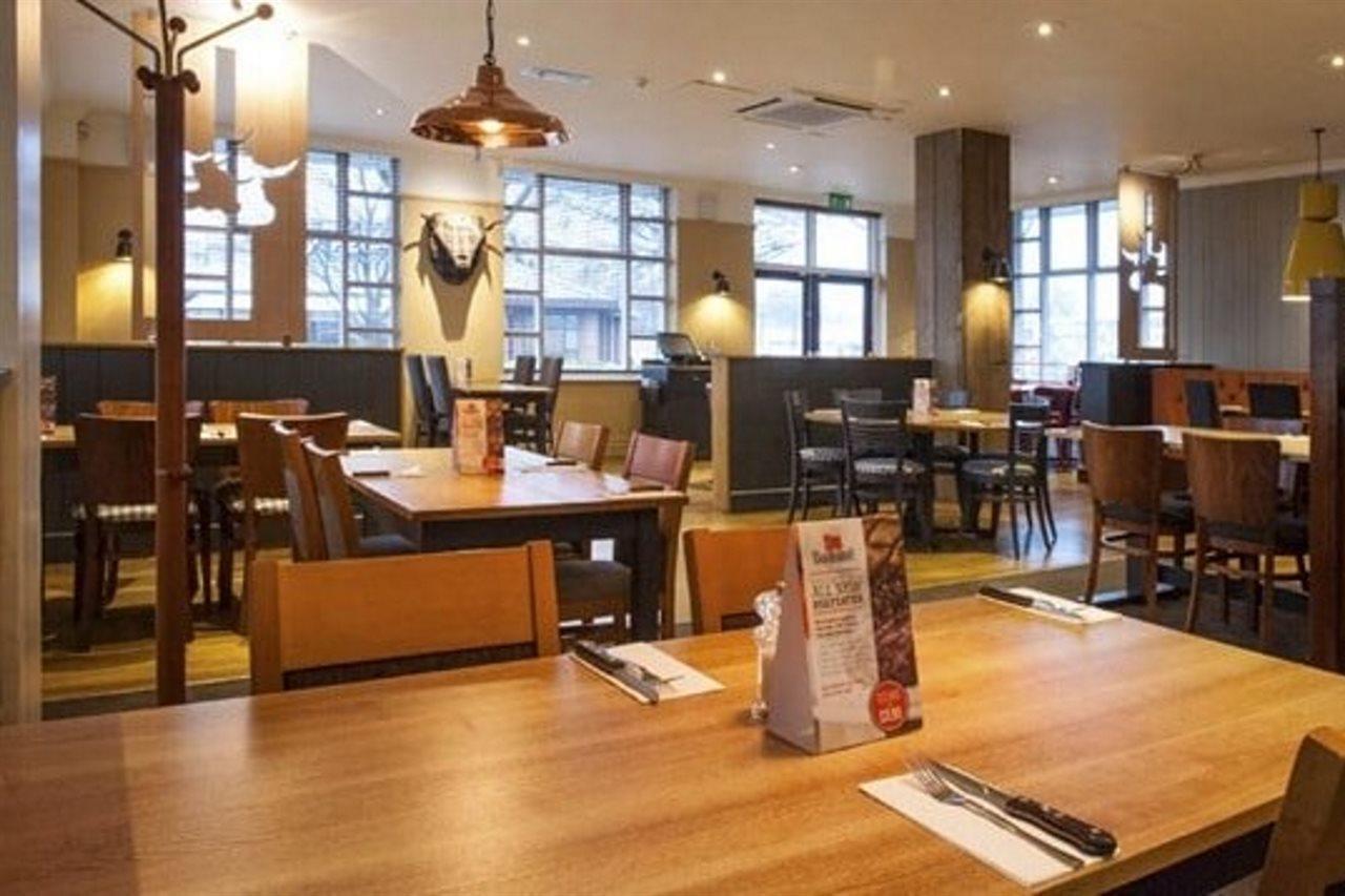 Premier Inn Harlow Exteriör bild