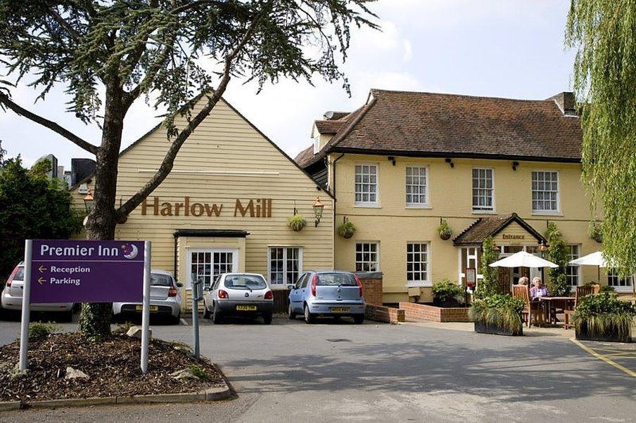 Premier Inn Harlow Exteriör bild